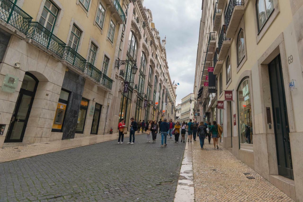 Joivy Chiado Self Check-In 2-Br Flat With Parking Lisboa Exterior foto